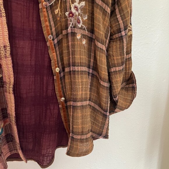 Johnny Was Two Tone Embroidered Button Down Shirt - Picture 4 of 9